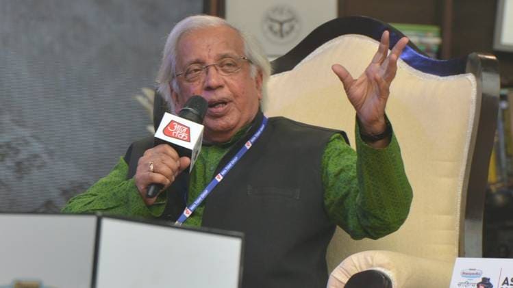 साहित्य के आजतक के मंच पर अशोक वाजपेयी