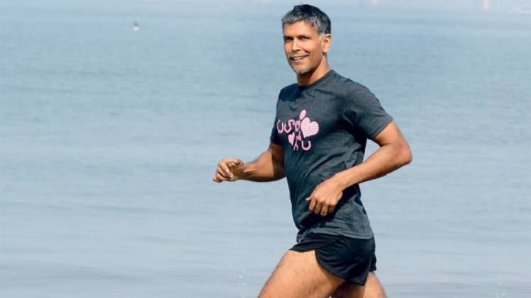 मिलिंद सोमण