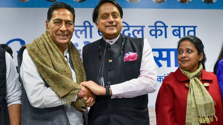 ग्रेटर कैलाश से कांग्रेस की शर्मिष्ठा मुखर्जी आजमा चुकी हैं किस्मत (फोटो-PTI)
