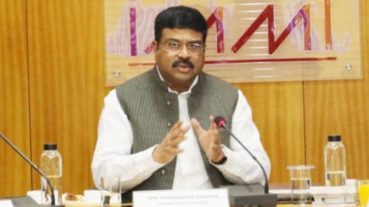 केंद्रीय पेट्रोलियम मंत्री धर्मेंद्र प्रधान (फाइल फोटो, ट्विटर- @dpradhanbjp)
