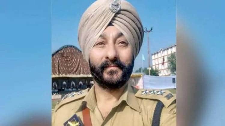 डीएसपी देवेंद्र सिंह की फाइल फोटो