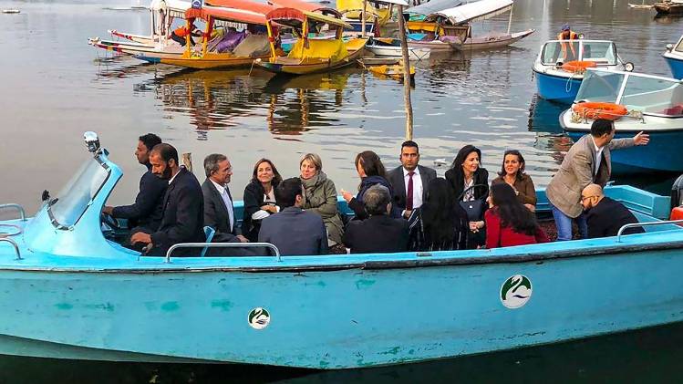 झील की सैर करते EU सांसद (फाइल फोटो- PTI)