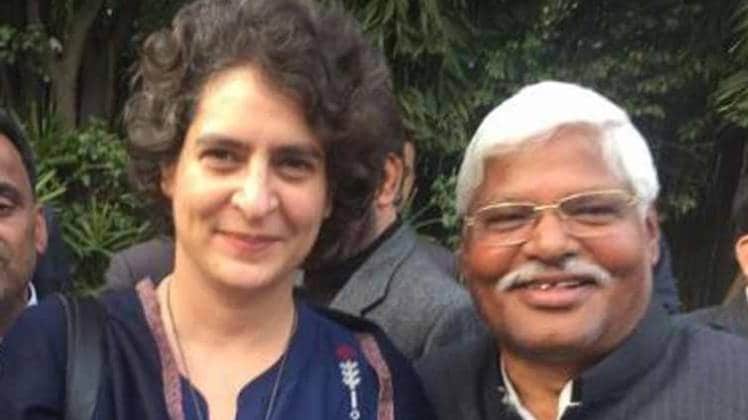 पूर्व सांसद महाबल मिश्रा के बेटे विनय AAP में हुए शामिल (फाइल)