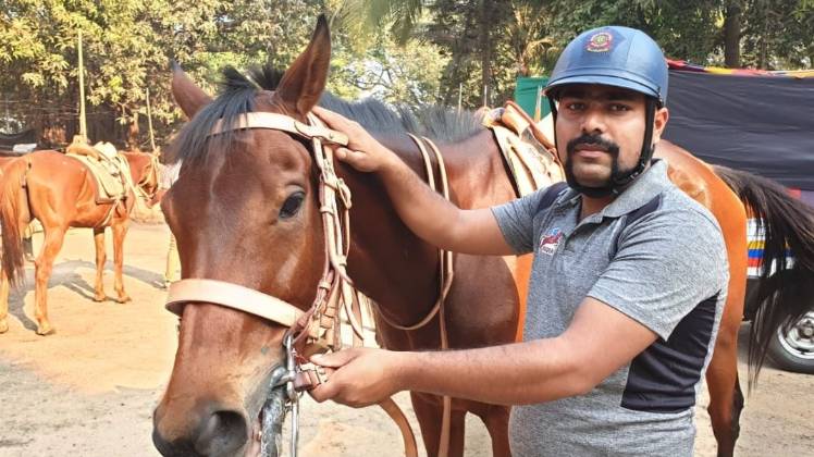 मुंबई पुलिस का घुड़सवार दस्ता (Picture credit-Manish Shirishkar) 