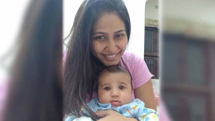 रुशिना  खुद का 3 महीने का बेटा होने के बावजूद अपना दूध दान दे रही हैं