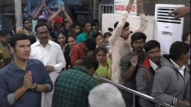 साईं भक्तों के लिए खुला है 'प्रसादालय' और 'मंदिर की रसोई' 