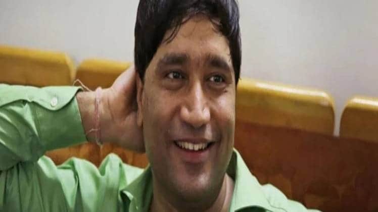 इस अधिकारी ने लवासा को ईमानदारी साबित करने की दी चुनौती