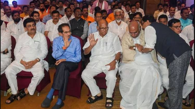 अशोक चव्हाण, उद्धव ठाकरे, शरद पवार, मलिकार्जुन खड़गे, संजय राउत (फोटो-PTI)