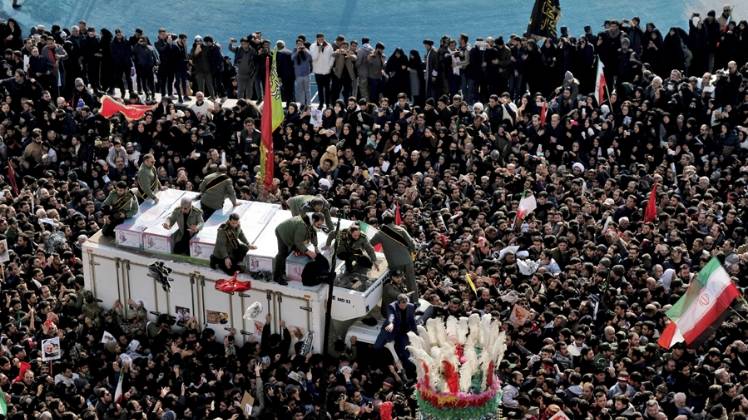 जनरल सुलेमानी की मौत का बदला लेने के लिए ईरान ने कमर कस ली है (फोटो- AP)