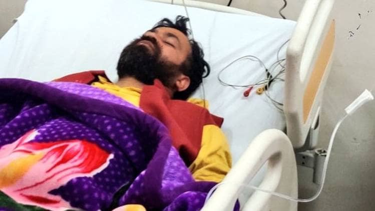 हॉस्पिटल में भर्ती अखिलेश पति त्रिपाठी की तस्वीर