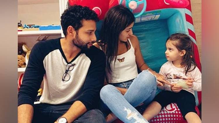 सिद्धांत चतुर्वेदी, अनन्या पांडे और रूही जौहर