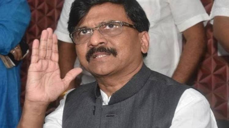 सामना के संपादकीय में कानून पर साध निशाना