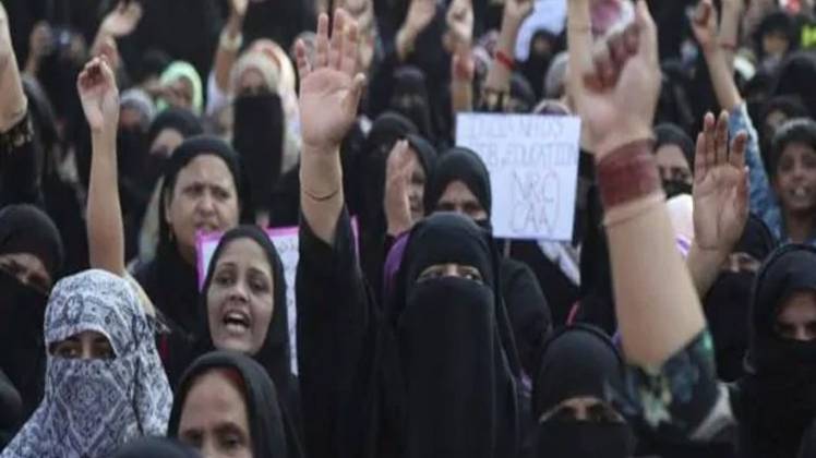 CAA के खिलाफ महिलाएं