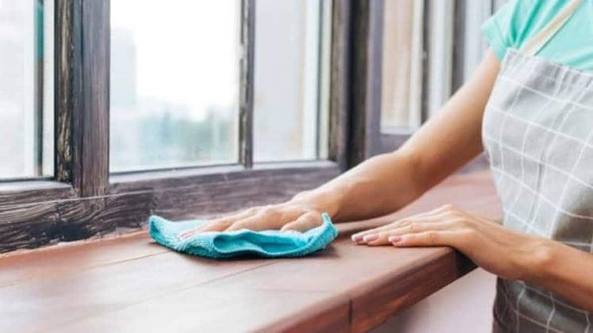 कम वक्त है तो जान लें सफाई के ये ट्रिक्स, मिनटों में चमक उठेगा घर - time saving cleaning hacks household tips tlif - AajTak