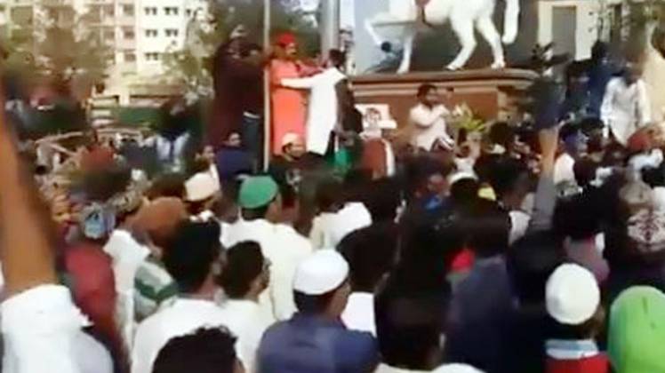 वायरल वीडियो से ली गई तस्वीर