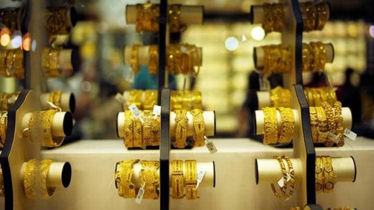 सालाना 800-900 टन सोने का होता है आयात