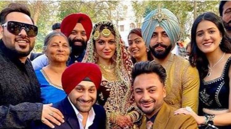 गुरदास मान के बेटे की शादी से एक तस्वीर