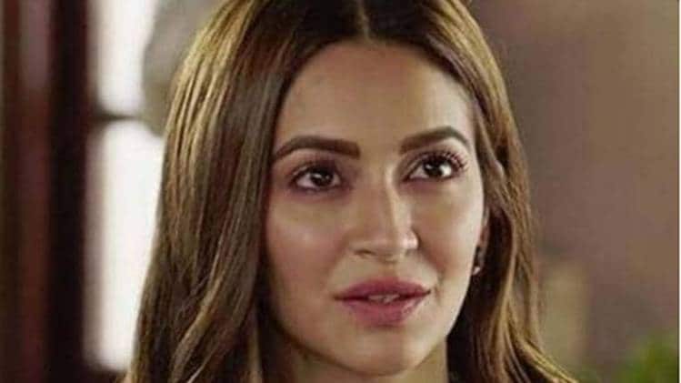 कृति खरबंदा 