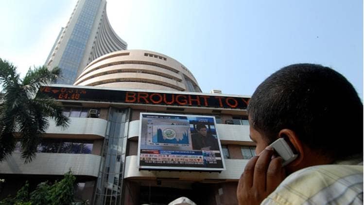 गिरावट के साथ खुला था शेयर बाजार (फाइल फोटो: Getty Images)