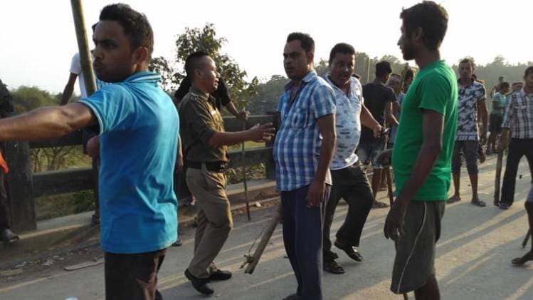 मेघालय में सीएए पर हिंसा के बाद स्थिति तनावपूर्ण (फोटो-हेमंत)