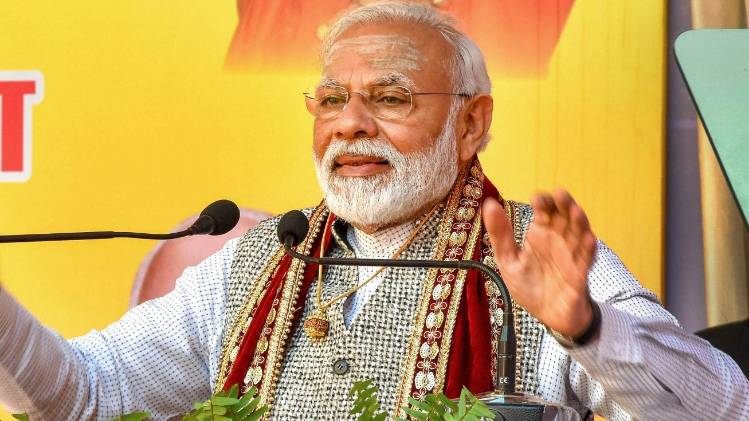 पीएम मोदी ने 30 से अधिक परियोजनाओं का उद्घाटन किया (फोटो-PTI)