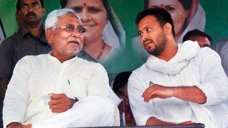 तेजस्वी यादव के साथ मुख्यमंत्री नीतीश कुमार (फाइल फोटो-PTI)