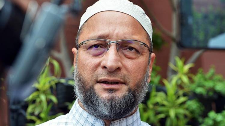 ओवैसी ने कहा-हमारे बुजुर्ग पाकिस्तान को पाक नहीं मानते, भारत को पाक मानते हैं (फाइल फोटो)