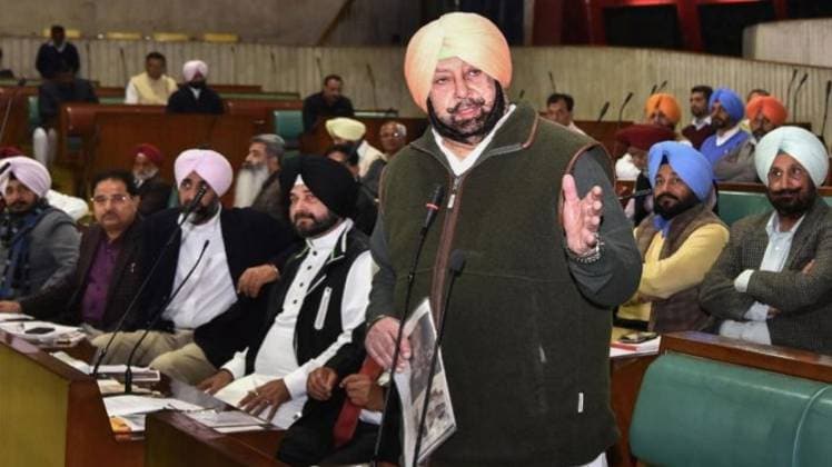 विपक्ष डीजीपी और कैबिनेट मंत्री के खिलाफ कार्रवाई की मांग पर अड़ा रहा (फाइल फोटोः PTI)