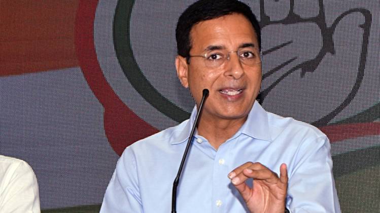 मोदी सरकार पर कांग्रेस का हमला (रणदीप सिंह सुरजेवाला की फाइल फोटो)