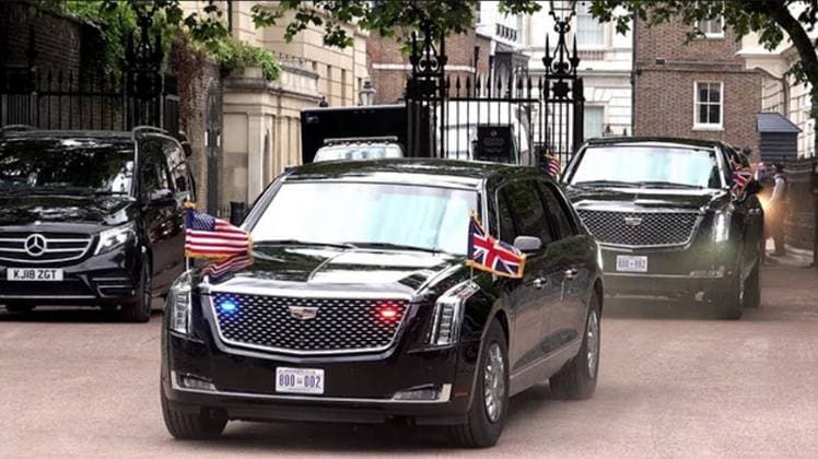 अमेरिकी राष्ट्रपति डोनाल्ड ट्रंप की कार 'द बीस्ट' (फाइल फोटो)