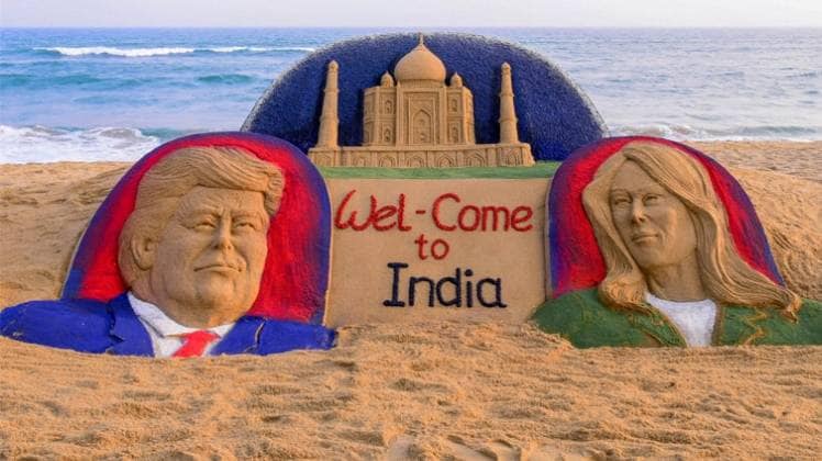 डोनाल्ड ट्रंप  अहमदाबाद स्थित साबरमती आश्रम भी जाएंगे (फोटो-PTI)