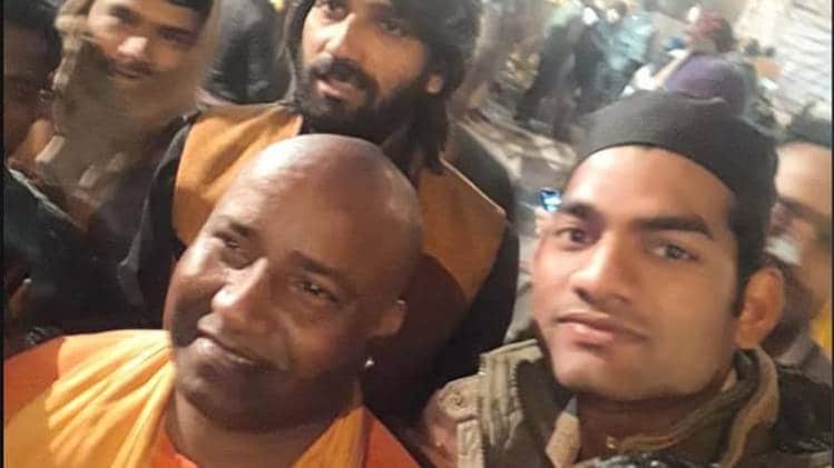 सोशल मीडिया पर वायरल तस्वीर 