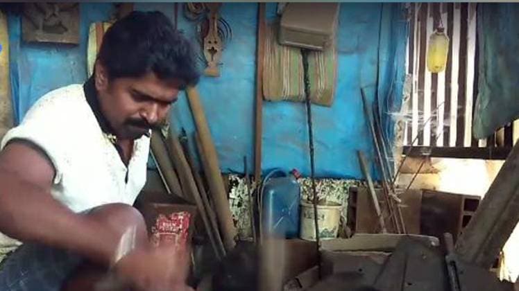 रवि बसरुर सोर्स फेसबुक