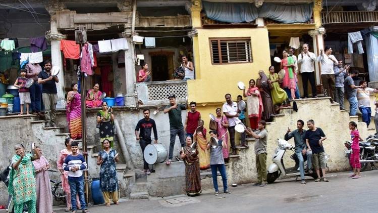 मस्ती कर रहे थे तो लिए एक्शन (प्रतीकात्मक फोटो- पीटीआई)