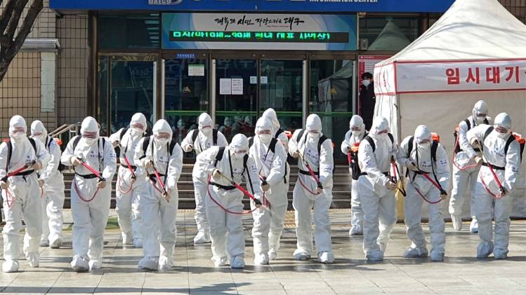 CORONA VIRUS DELHI ATTACK Live Updates...