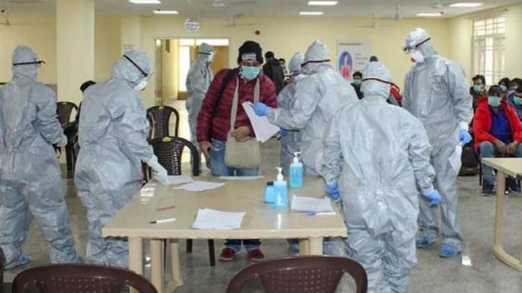 पर्यटकों को कोरोना वायरस की आशंका के चलते परीक्षण किया गया (फाइल फोटो)