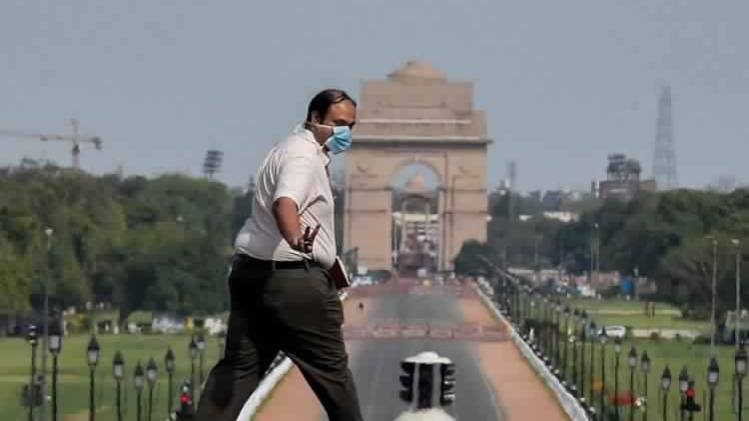 देश में लगातार बढ़ रहे कोरोना वायरस के मामले (फोटो-पीटीआई)