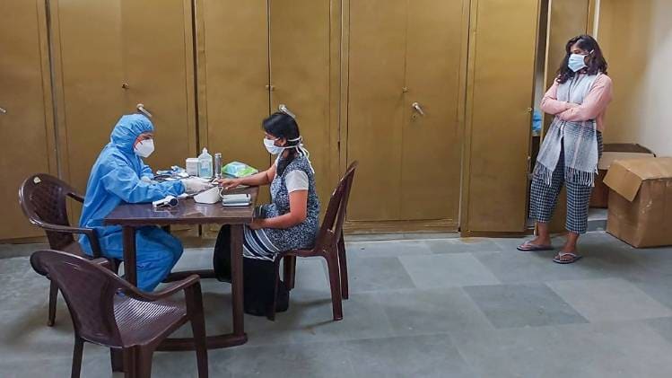 महाराष्ट्र में अब तक कोरोना के 107 केस (फाइल फोटो-PTI)