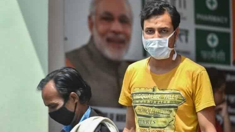 देश में लगातार बढ़ रहे कोरोना वायरस के मामले (फोटो-पीटीआई)