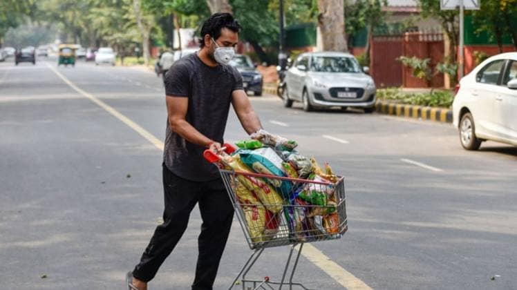 उत्तर प्रदेश में मॉल बंद (फोटो-पीटीआई)