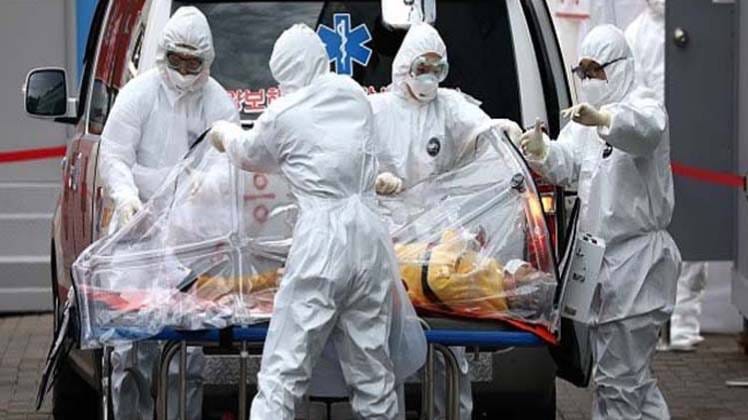 कोरोना वायरस से मरने वालों का आंकड़ा बढ़ा (फाइल फोटो)