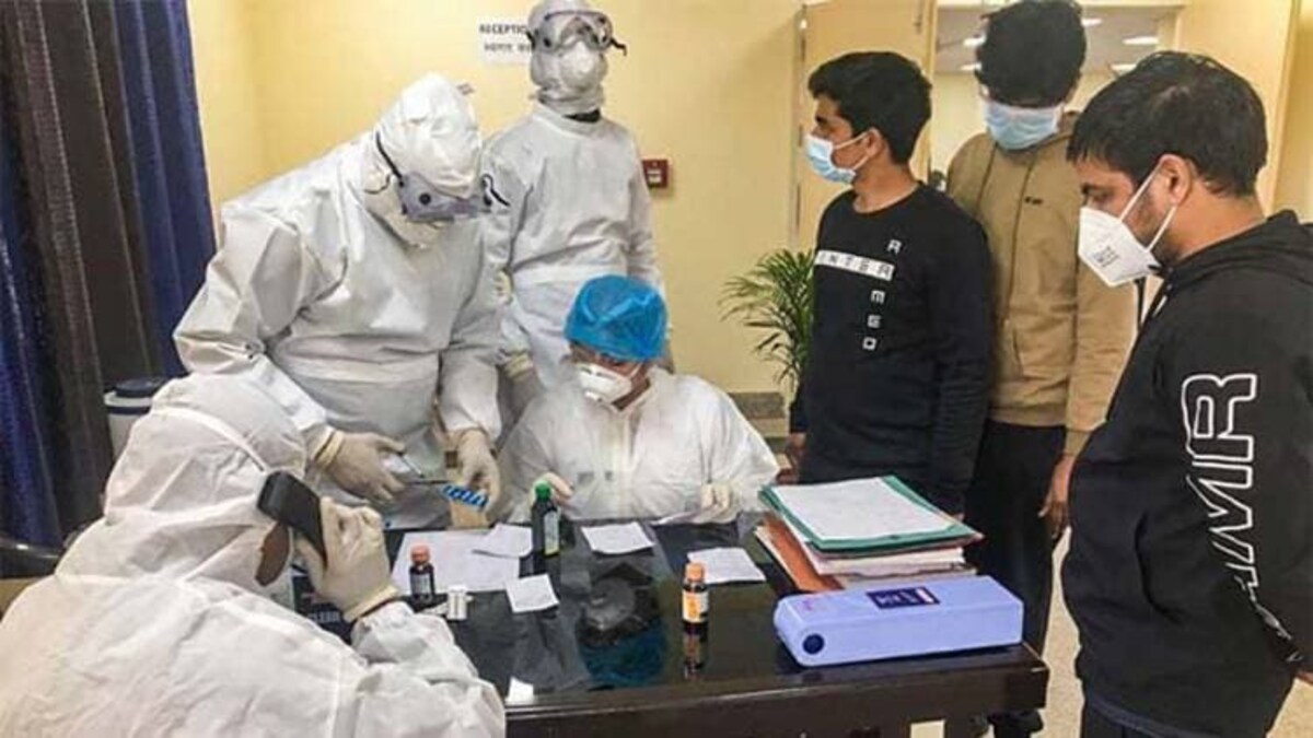 भारत में तेजी से बढ़ रहा कोरोना वायरस, मरीजों की संख्या 50 के पार - coronavirus suspect covid19 positive cases in india live updates - AajTak