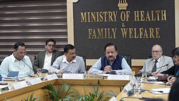 कोरोना वायरस को लेकर डॉ. हर्षवर्धन की बैठक (फोटो: पीटीआई)