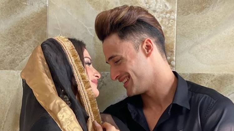 हिमांशी खुराना-आसिम रियाज