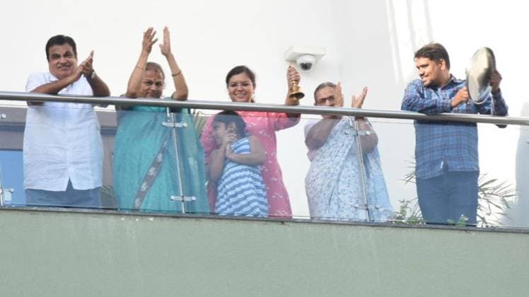 कोरोना वायरस संकट के बीच देशभर में जनता कर्फ्यू (फोटो-PTI)