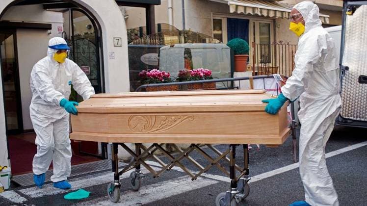 इटली में नहीं थम रहा है कोरोना वायरस का कहर (फोटो: PTI)