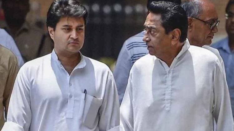 MP में संकट: ज्योतिरादित्य सिंधिया और कमलनाथ (फोटो-PTI)