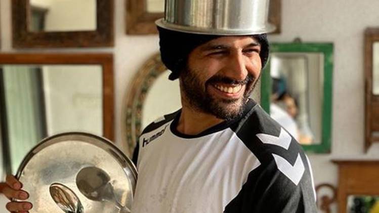 कार्तिक आर्यन (इंस्टाग्राम)