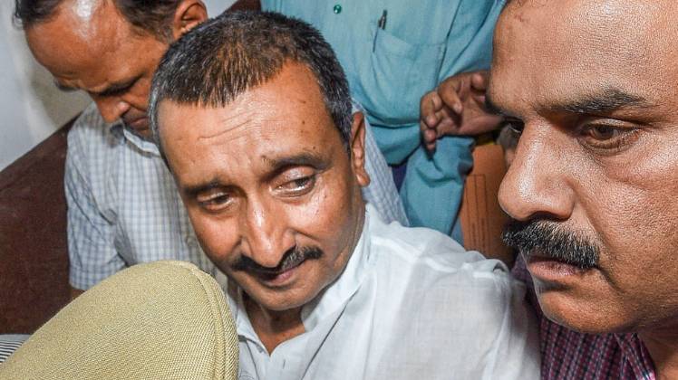 विधायक रहे कुलदीप सिंह सेंगर को दोषी करार दिया गया (फाइल फोटो-PTI)