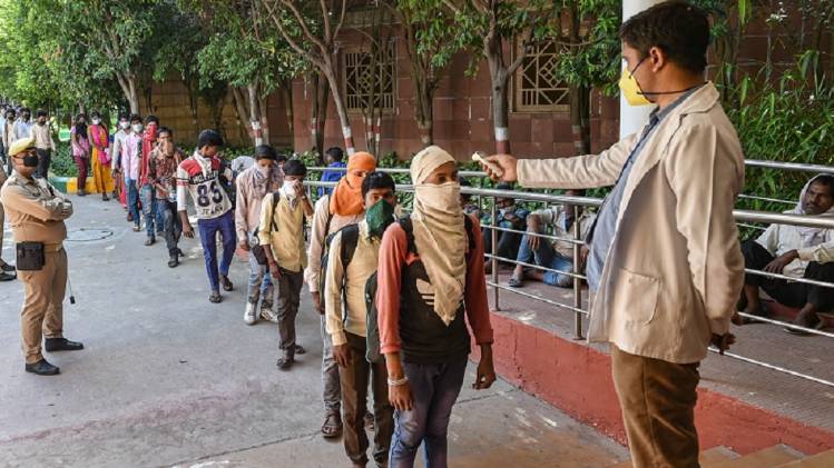 लखनऊ के शिल्पग्राम में बनाया गया है आइसोलेशन सेंटर (फोटो-PTI)